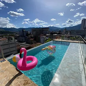 *** Hotel Apartahotel Medellin Colombie
